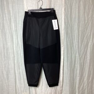 NWT Athleta Get Set Hyrbid Joggers; Size: S